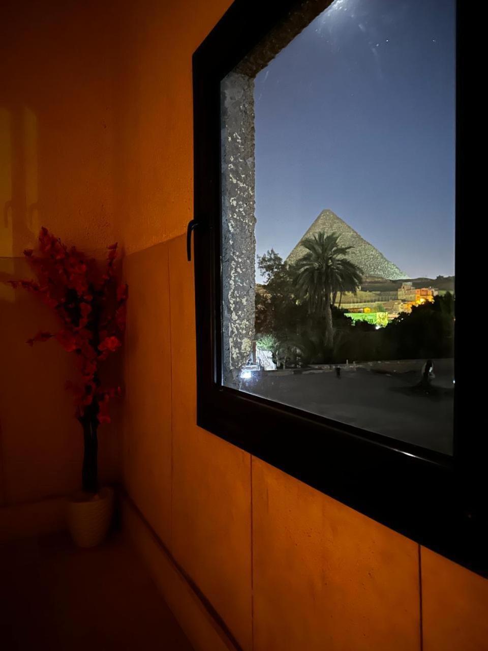 Pyramids Era View Hotel Kafrat al Jabal Exterior photo