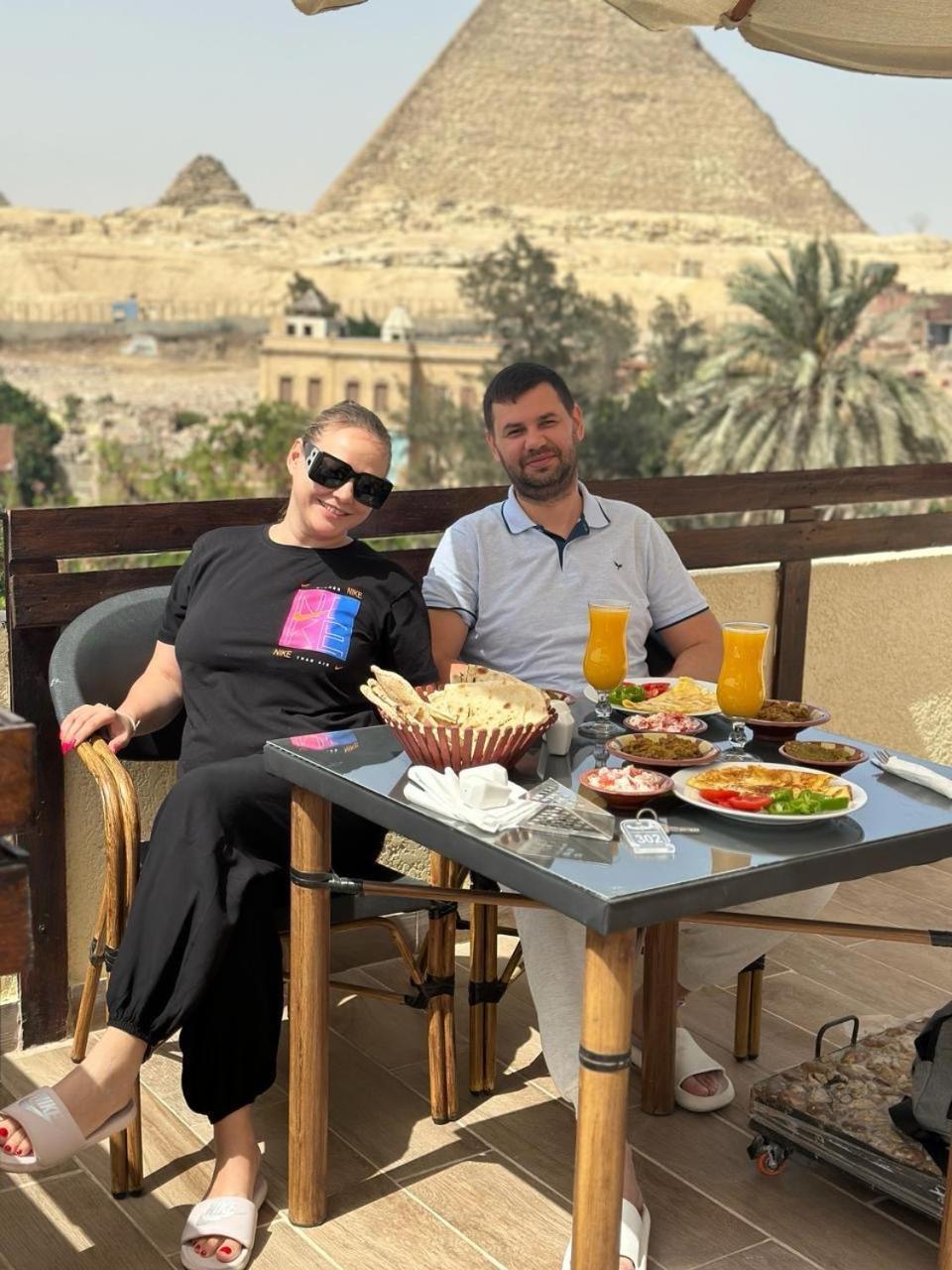 Pyramids Era View Hotel Kafrat al Jabal Exterior photo