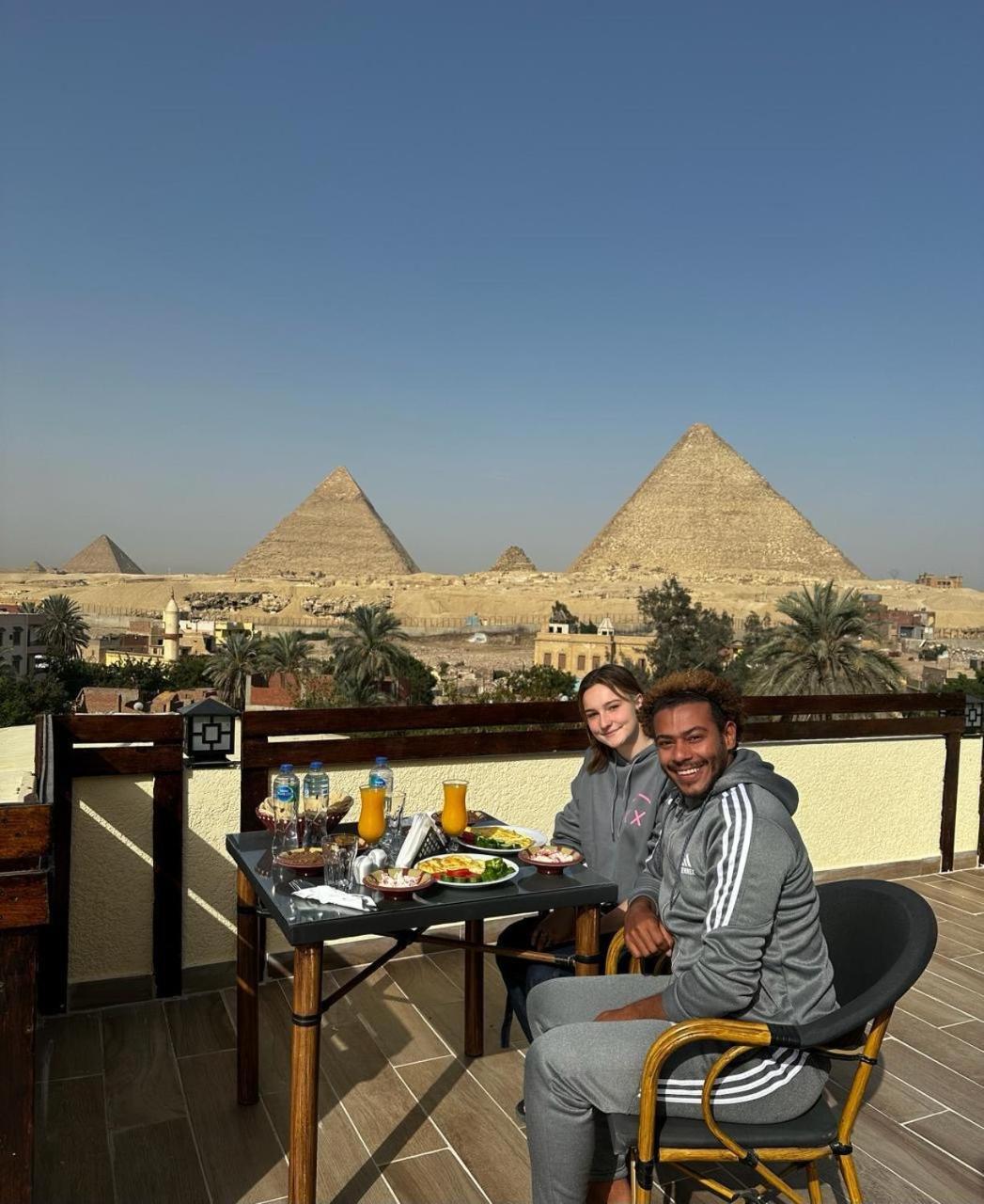 Pyramids Era View Hotel Kafrat al Jabal Exterior photo