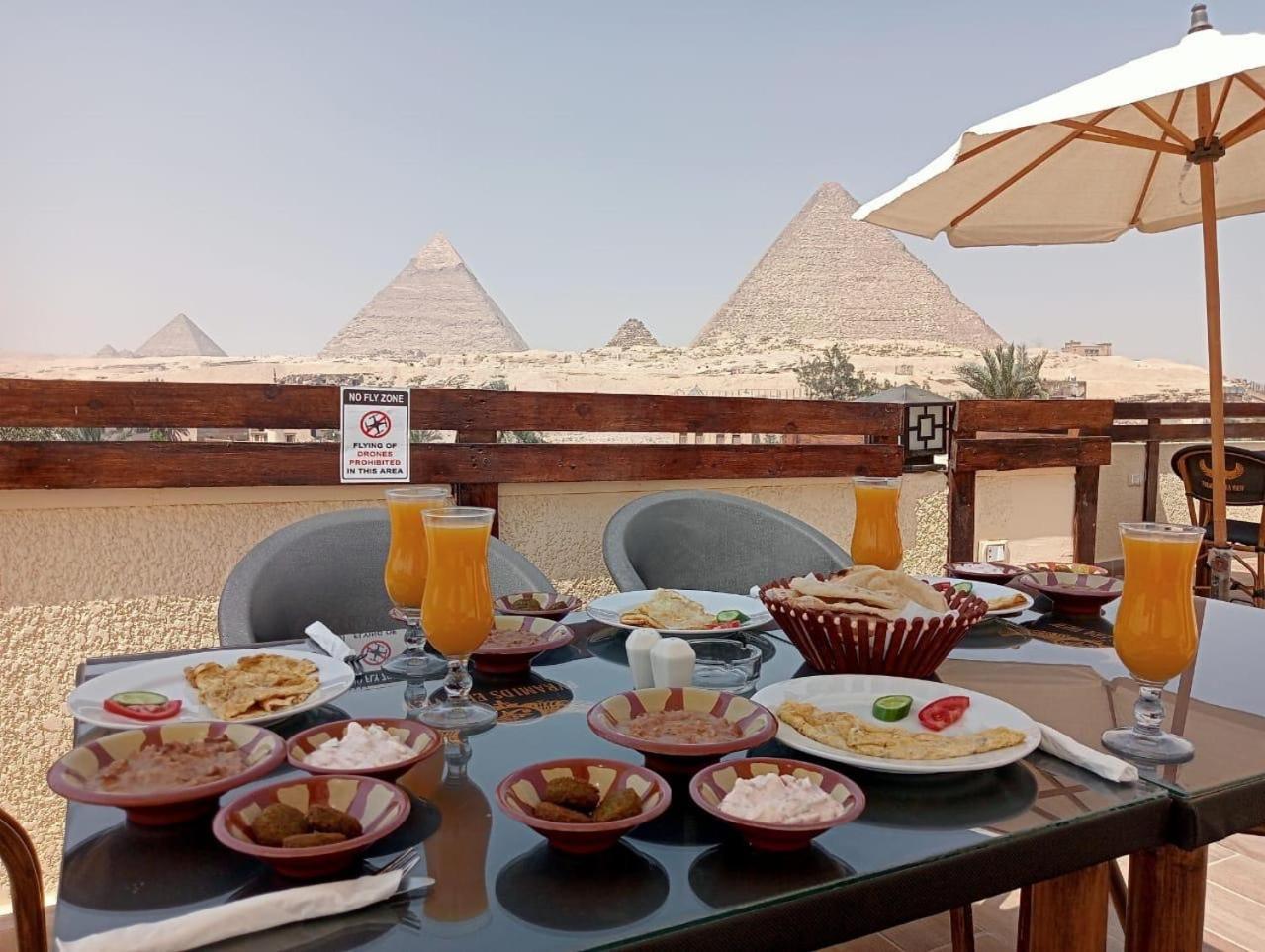 Pyramids Era View Hotel Kafrat al Jabal Exterior photo